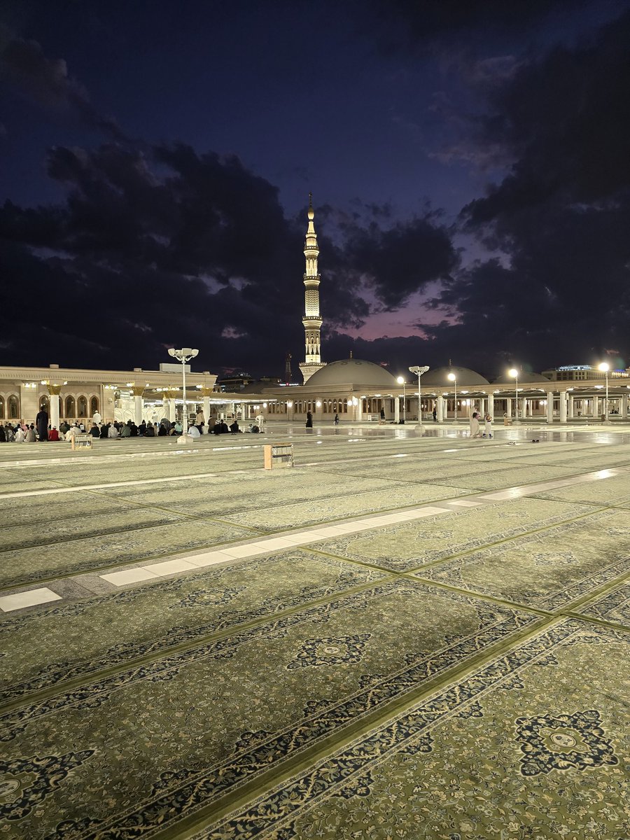 sukkaryeater's tweet image. Pre and Post Maghrib

#Madinah