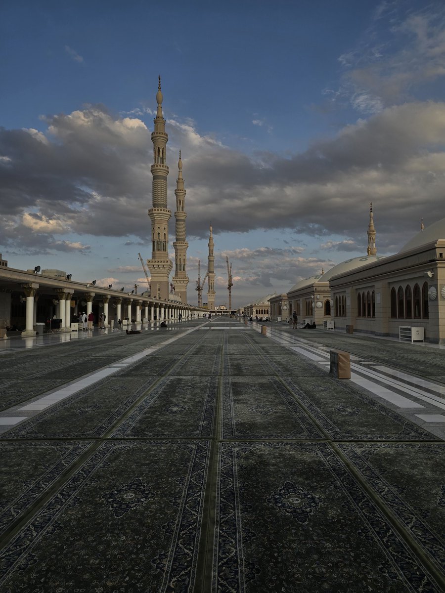 sukkaryeater's tweet image. Pre and Post Maghrib

#Madinah