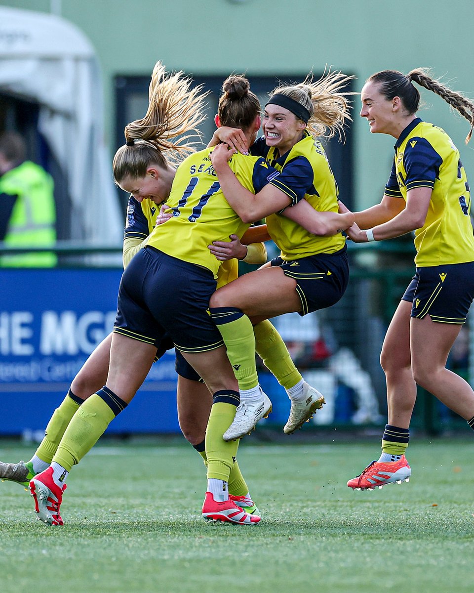 AdobeWFACup's tweet image. SCENES. 🤯

@OfficialOUWFC scored the winning goal in the 95th minute to seal their place in the #AdobeWomensFACup fourth round.