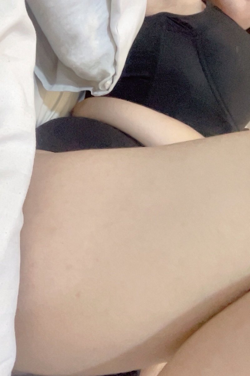 nickiasfuccc's tweet photo. argh siapa yang mau dijejelin… https://t.co/nMFBO0bjRc