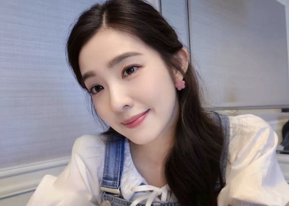 ireznep's tweet image. girlfriend material.