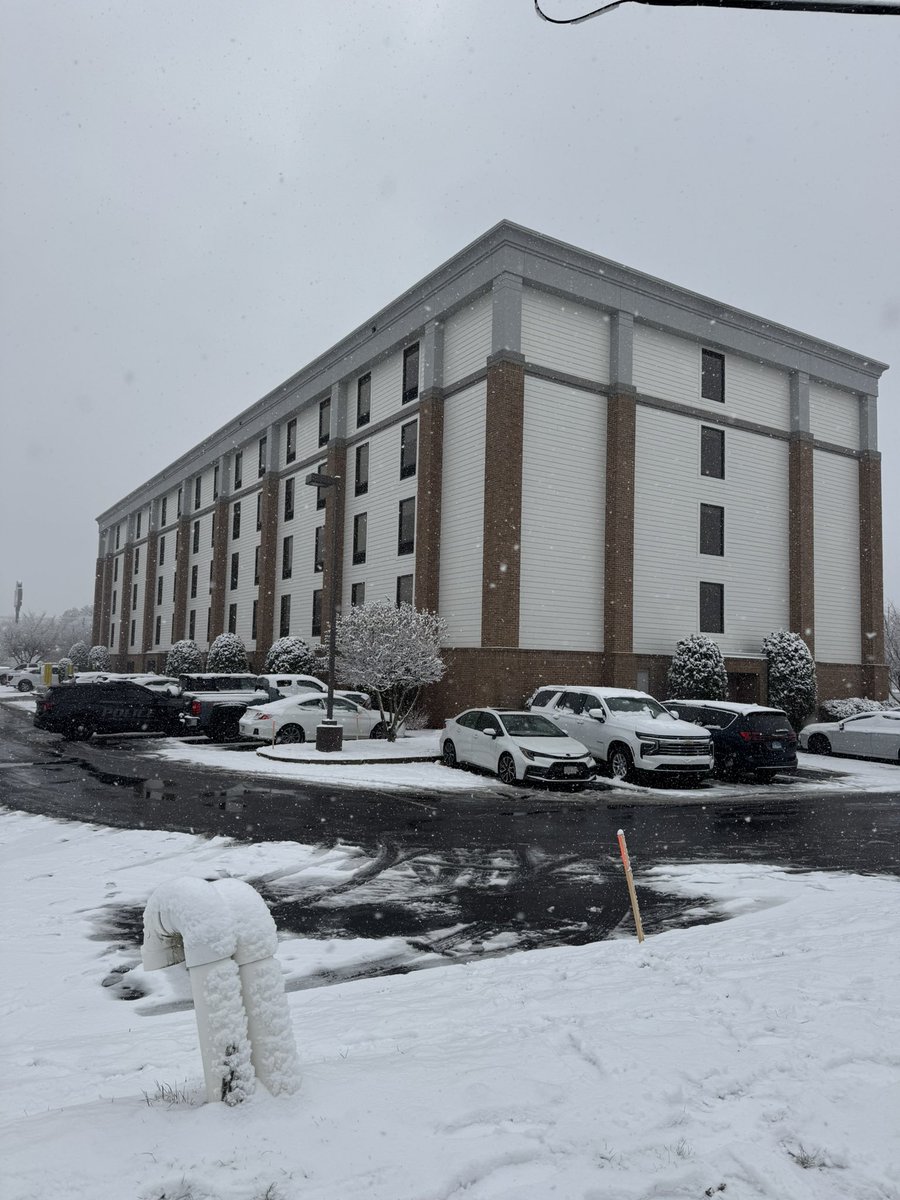 AButtacavoliTV's tweet image. I was allowed inside briefly to this Hampton Inn hotel in Coventry where law enforcement detained the person of interest in the Brown University shooting. I saw caution tape blocking the hallway on the first floor and officers going into a room. ATF, FBI, and Coventry PD here.