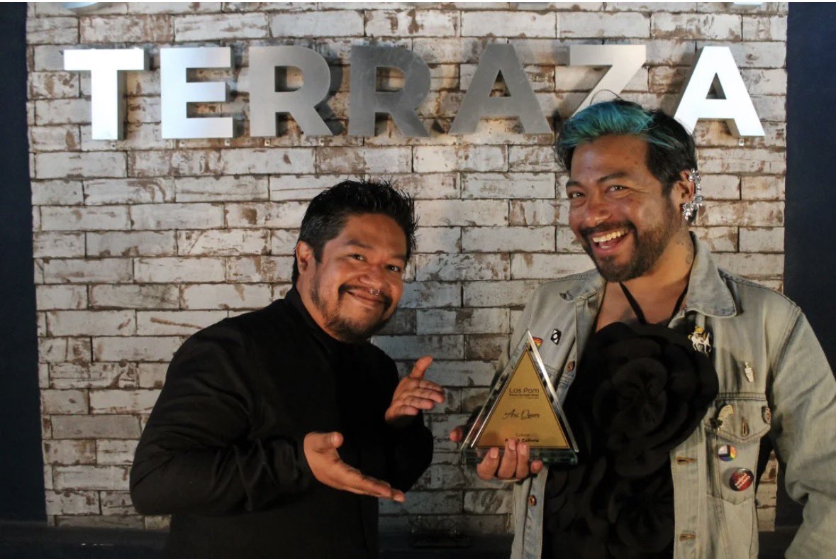 ars_queer's tweet photo. Ganamos 4 #premiosdelorgullo 2025 en NL

@cuentidrag y chiques dioy. Además del colectivo Ars queer y @ettosantana ganaron  en cada categoría que fueron nominadxs. 

Gracias a todxs https://t.co/qJVyH1EWCg