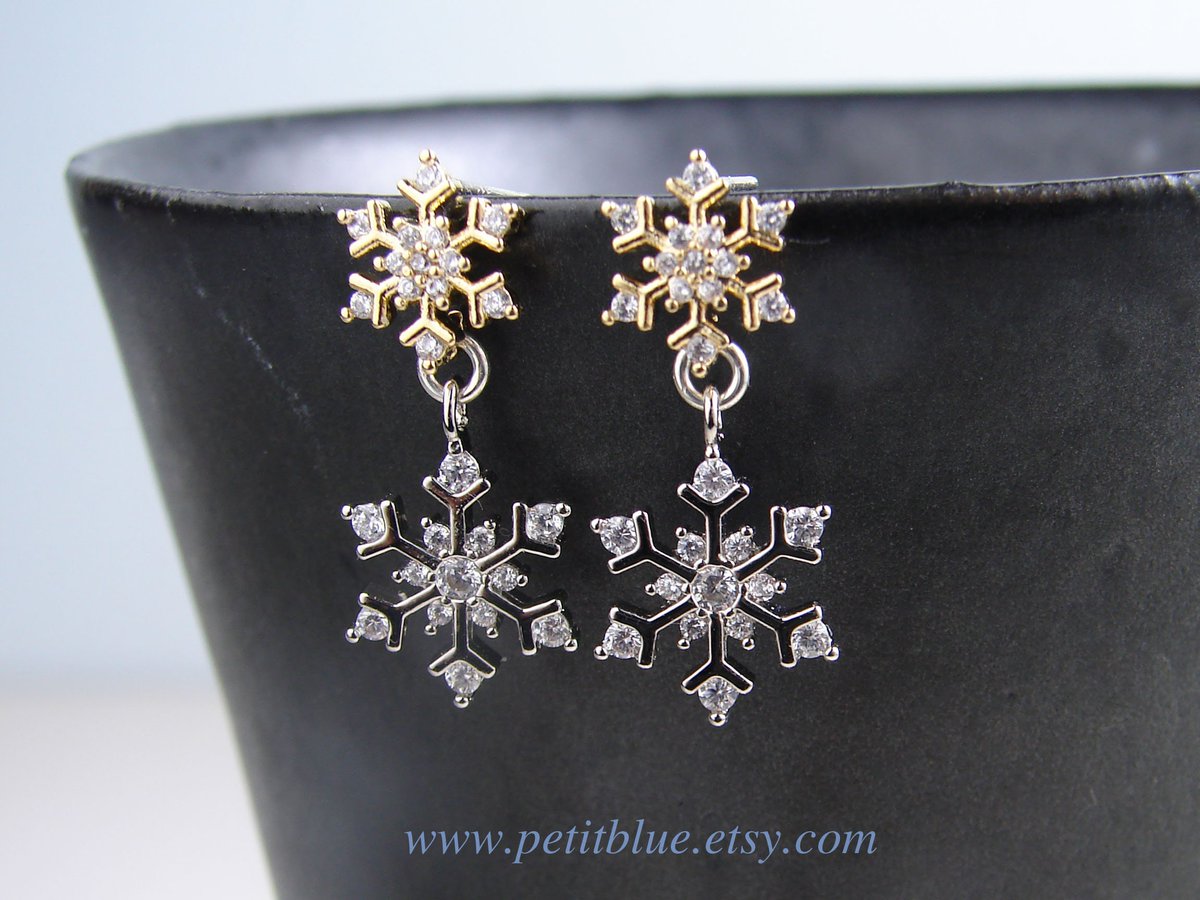 JewelryByMikako's tweet image. Snowflake Earrings ~ Gold and Silver Snowflake Earrings ~ Holiday Gift ~ Gift for Her tuppu.net/afa8bcc8  #SilverSnowflake