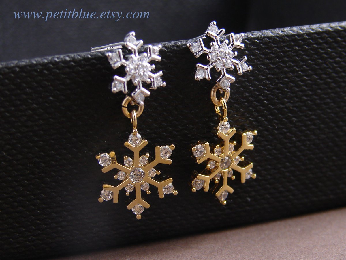 JewelryByMikako's tweet image. Snowflake Earrings ~ Gold and Silver Snowflake Earrings ~ Holiday Gift ~ Gift for Her tuppu.net/afa8bcc8  #SilverSnowflake