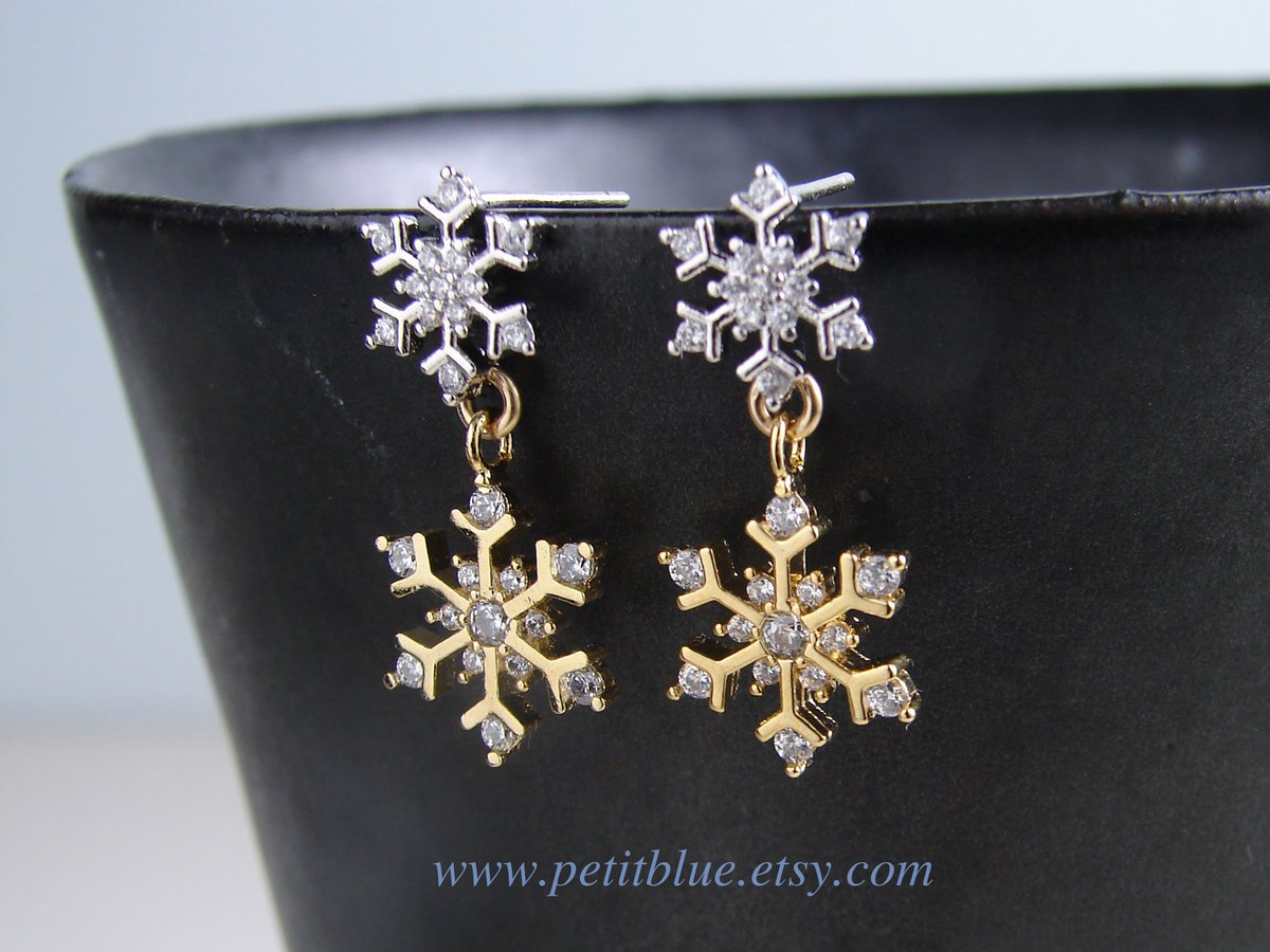 JewelryByMikako's tweet image. Snowflake Earrings ~ Gold and Silver Snowflake Earrings ~ Holiday Gift ~ Gift for Her tuppu.net/afa8bcc8  #SilverSnowflake
