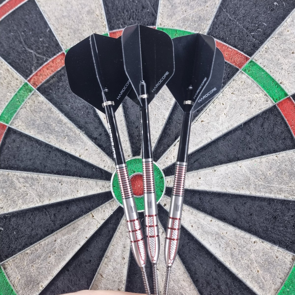 Couple of new sets added. Ryan Searle S.3 QP 26g. Nathan Aspinall G2 26g. The Harrows Searle darts are lovely and feel a premium dart. I love the coating on the barrel, and the stems look nice. Asp G2 are a different gravy and feel a genuine upgrade to my Bolid 05. 2 great darts