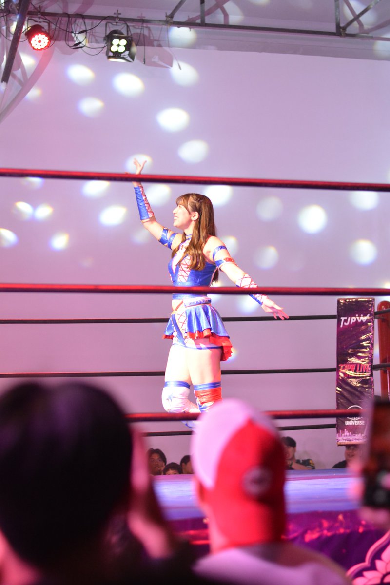 terbal55's tweet photo. งาน TJPW x SETUP
สมเป็น ACE ของค่าย สวย หน่วยก้านดี ฝีมือพัฒนาได้อีก (ตอนจบแฟน ๆ มาเข้าคิว meet น้อง Yuki เยอะมาก)

Queen Yuki, a potential wrester from TJPW. Good looking, great performance. 

@araiyuki57 https://t.co/F1wFCA1kP8