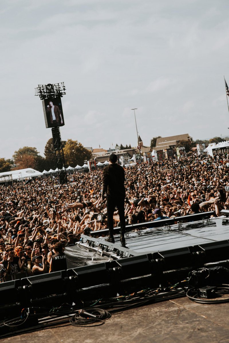 kelly ⛓📸 tweet media