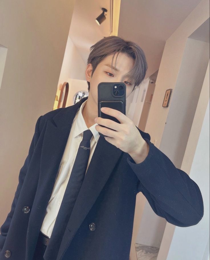 joobyjooyeon's tweet image. My prom date. 💕
#vsd #villainselcaday #건일 #XdinaryHeroes #엑디즈