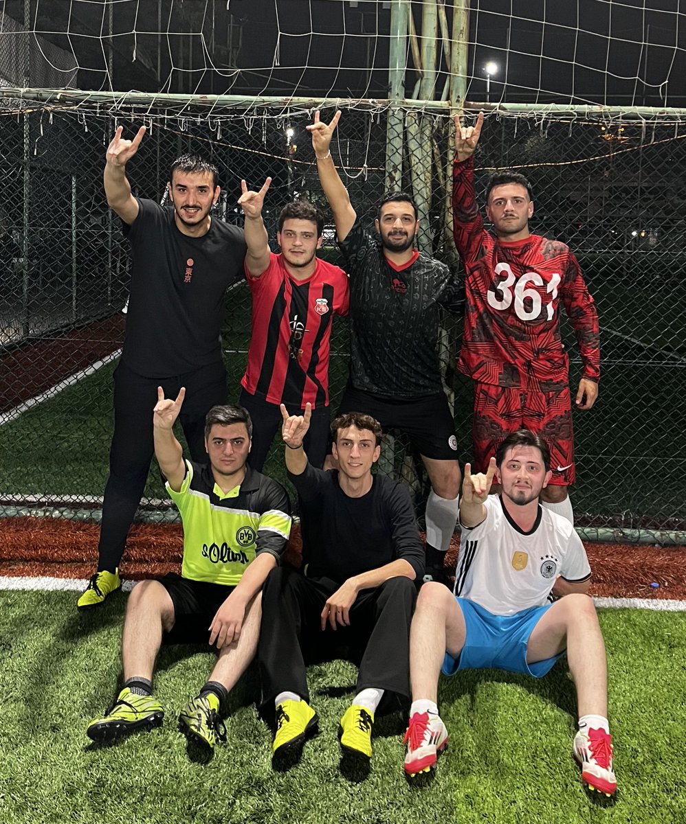 Yıldız Ülkücüleri olarak “8-14 Aralık Üniversitelerde Bağımlılıklarla Mücadele Haftası" kapsamında halı saha programı gerçekleştirdik.

#OcaklıVatanınaBağlı