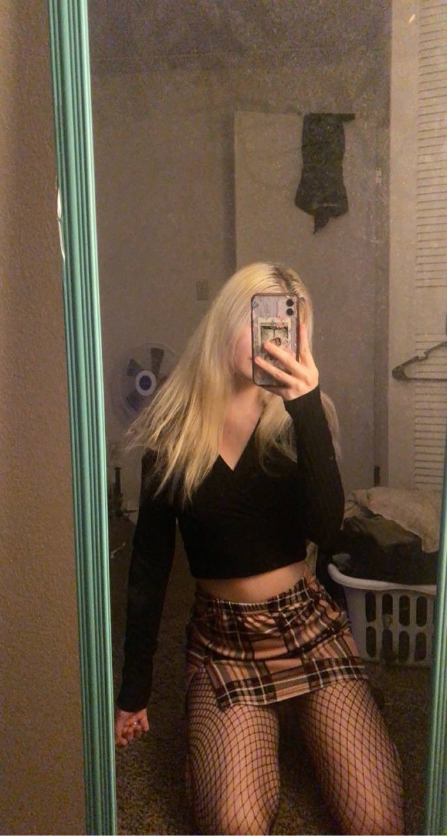 Clairestarz13's tweet photo. Its so cold outside 😩
Good thing ima snowbunny😘
Send me a message lets have some fun🥰

https://t.co/S9L92xSZkj https://t.co/JYdZKi2TUz