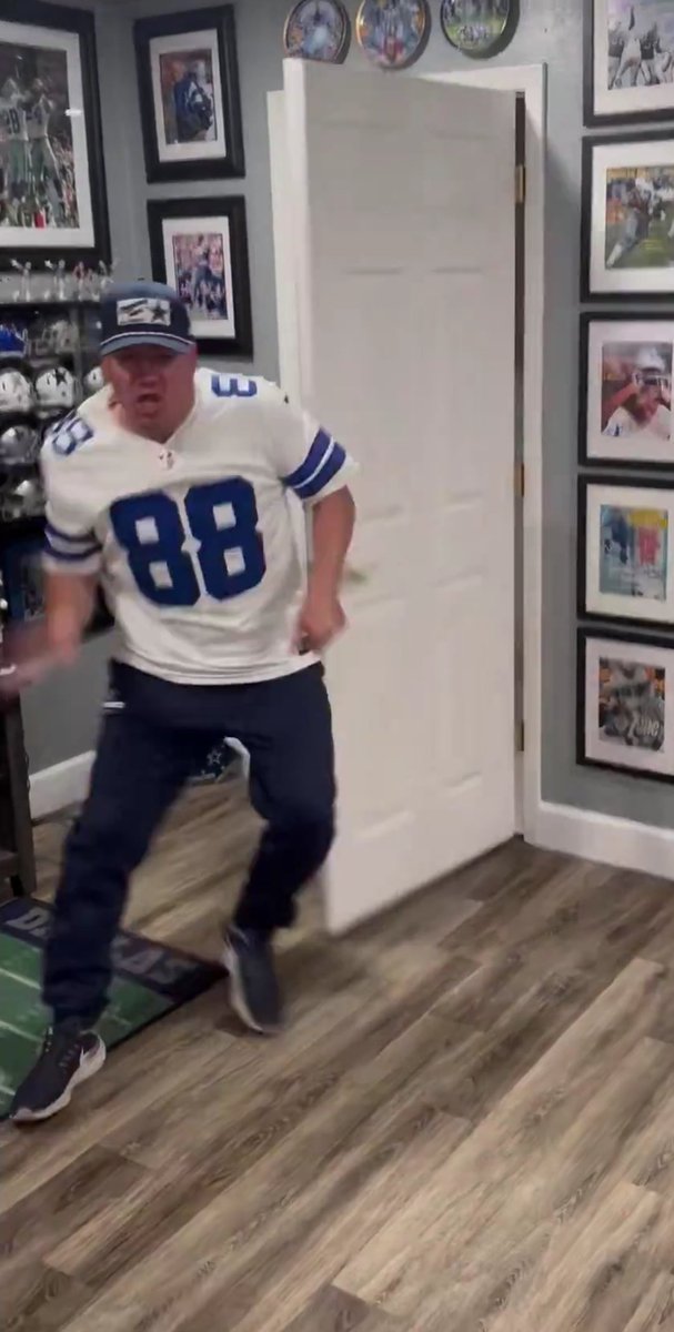 DRockRockin's tweet photo. @mtag1993 Game Dayyyyy!!!! #Tagmoves having win out moves... #CowboysNation let's start this run...
#DallasCowboys https://t.co/VV1wMl2knn