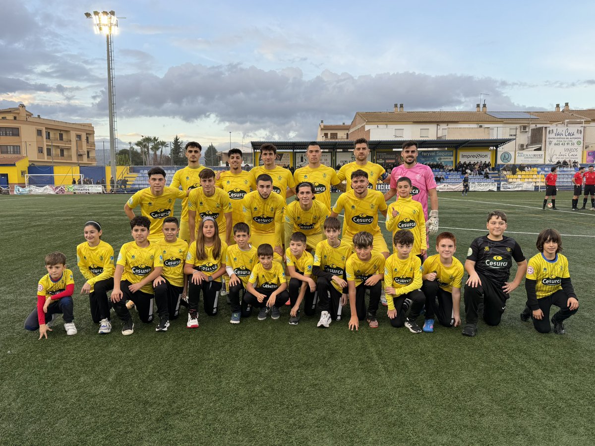 📸 NUESTRO ONCE INICIAL 😏💛💙

🟡 CD HUÉTOR TÁJAR 🆚 FC MARBELLÍ 🔵     

#NuestrasRaícesNuestroSentimiento #CDHuetorTajar #TerceraRFEF