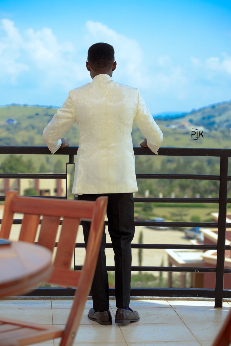 TukwataniiseM's tweet image. As 2025 draws to a close, we carry forward lessons learnt, hope renewed, and confidence for a brighter tomorrow.
#positiveenergy 
#vision