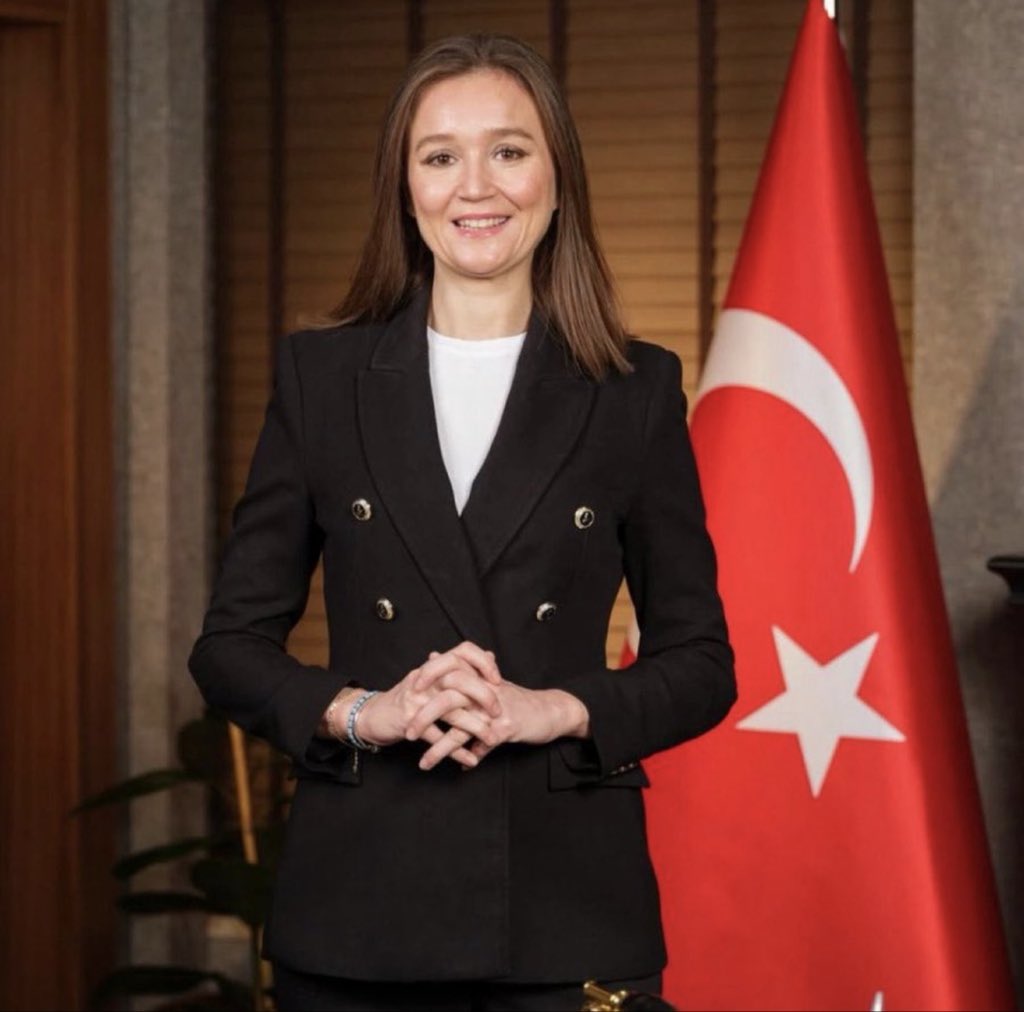 Gencecik yaşında kansere yenik düştü…
Başın sağolsun Şehzadeler…
Başın sağolsun Manisa…