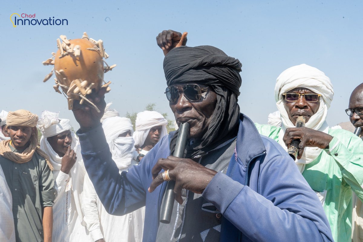 2/2 When used wisely a mobile phone can🐄help herders protect their livestock🌾support farmers facing crop challenges🧑🏽‍🤝‍🧑🏾help young people support each other &amp; share knowledge🗣️connect communities beyond language barriers. Digital tools should strengthen traditions not replace them