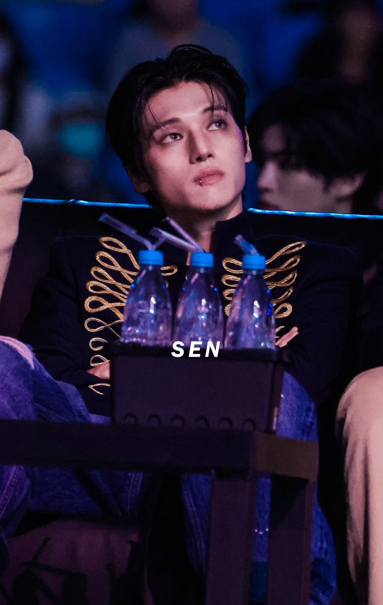 𝐒𝐞𝐧𝐚 tweet media