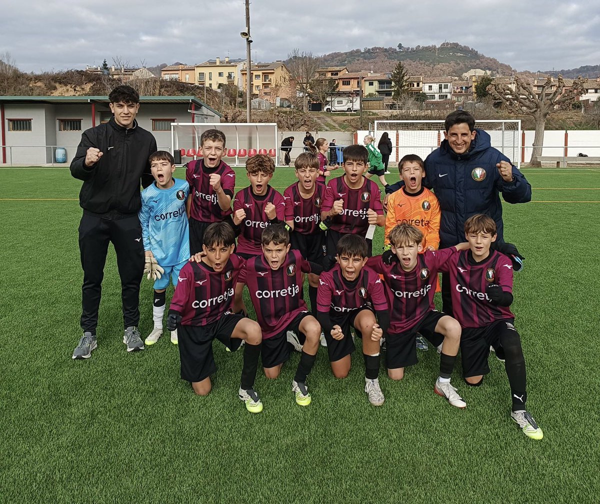 VicRiuprimer's tweet photo. 𝗥𝗘𝗦𝗨𝗟𝗧𝗔𝗧𝗦 | Futbol Base

Aleví S12 “A”

🏆 Preferent Aleví Grup 4 Jornada 12

Vic Riuprimer Refo “A” 8 - 1 @cevilaolimpica “A”

⚽️⚽️ Teixidor
⚽️⚽️ Aniol
⚽️⚽️ Pau
⚽️ Martí Farres
⚽️ Luca

#SomhiVicRiuprimerRefo 🔴⚫️ #JuntsUnEquip #VicActivat #Osona https://t.co/UPShzYsNrR
