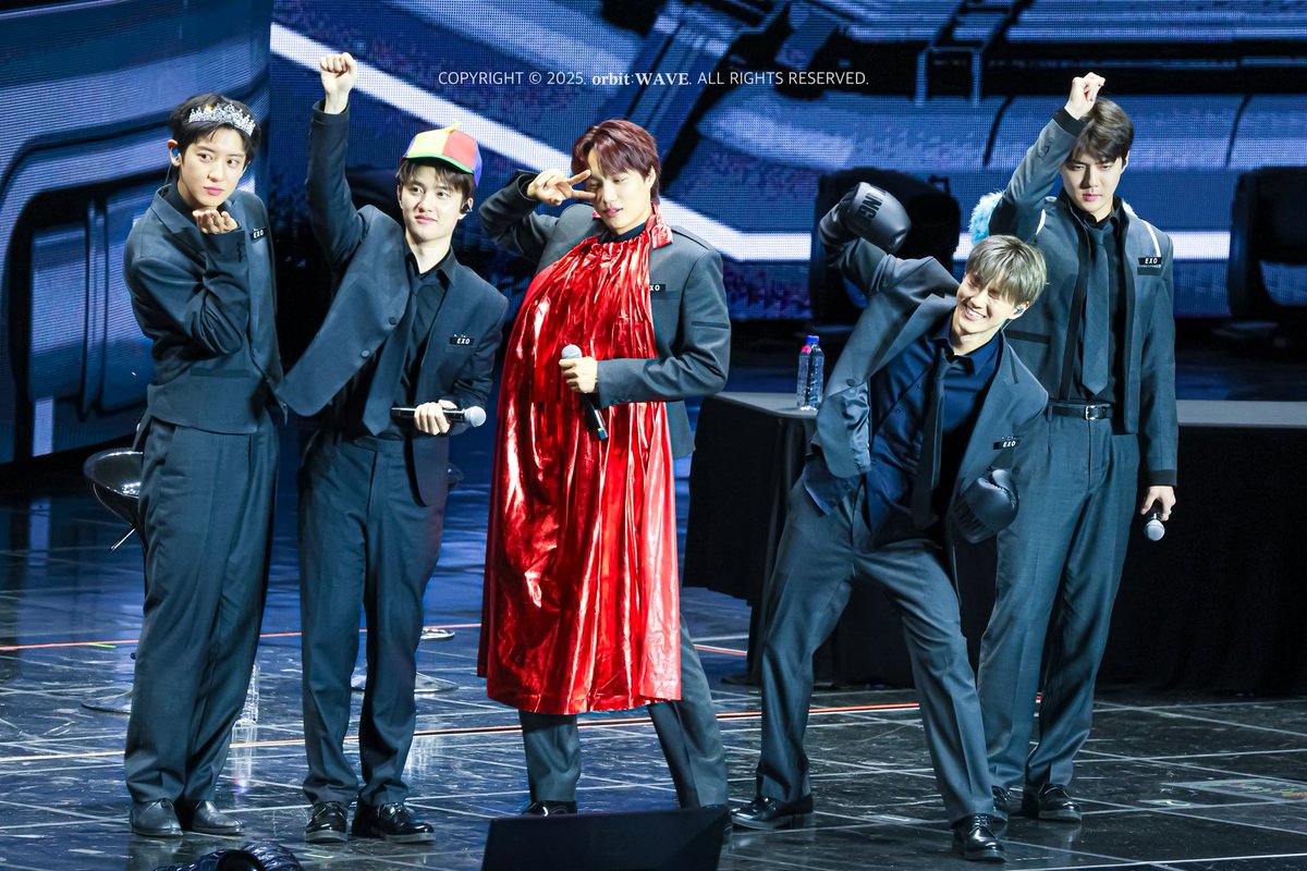 orbitw_'s tweet image. 251214 EXO'verse 2회차

그리웠던,
#엑소 #도경수 #디오 #EXO #dohkyungsoo #DO #EXOverse