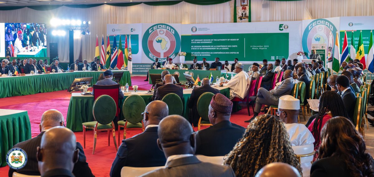 julius_maadabio's tweet photo. As Chair of the ECOWAS Authority, I opened the 68th Session and highlighted the rise in unconstitutional government changes, a threat to regional stability. As ECOWAS, I affirmed our commitment to democratic governance. 

I called for progress on the ECOWAS Single Market, trade liberalisation, and cross-border infrastructure. I also announced a new ECOWAS measure to lower air travel costs starting 1 January 2026. 
@ecowas_cedeao