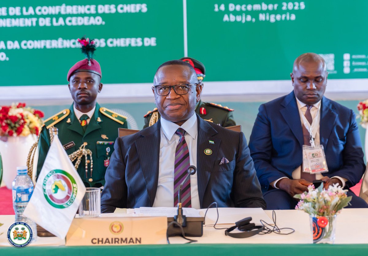 julius_maadabio's tweet photo. As Chair of the ECOWAS Authority, I opened the 68th Session and highlighted the rise in unconstitutional government changes, a threat to regional stability. As ECOWAS, I affirmed our commitment to democratic governance. 

I called for progress on the ECOWAS Single Market, trade liberalisation, and cross-border infrastructure. I also announced a new ECOWAS measure to lower air travel costs starting 1 January 2026. 
@ecowas_cedeao