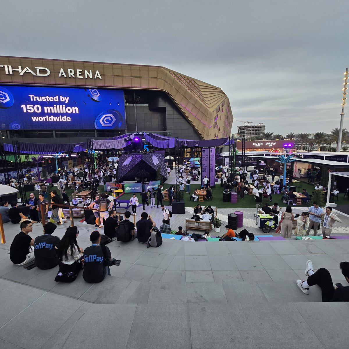 Solana Breakpoint recap 🇳🇱:

🧇 432 Stroopwafels handed out
🫂 30+ Dutchies at the lunch event
🤝 A bazillion new connections

2026 is going to be a movie 🎬