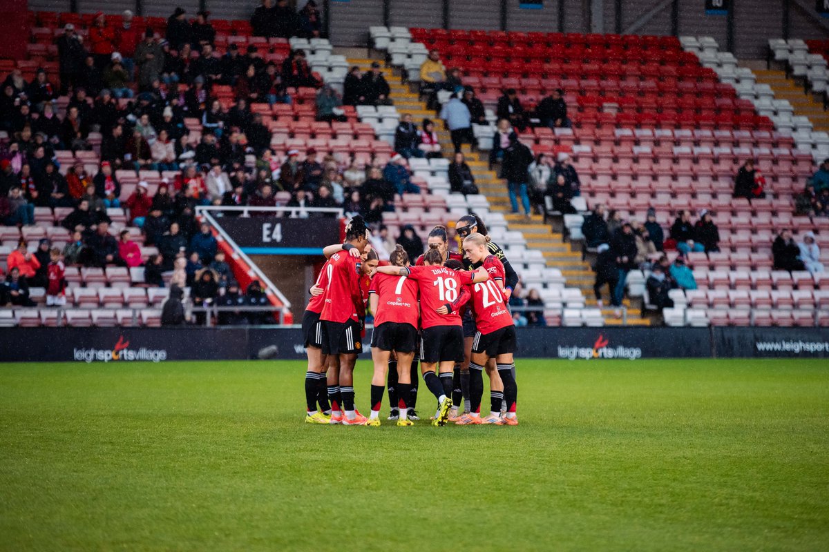 Finishing our final #WSL match of 2025 with a thrilling finale at @LSVStadium 🔴
