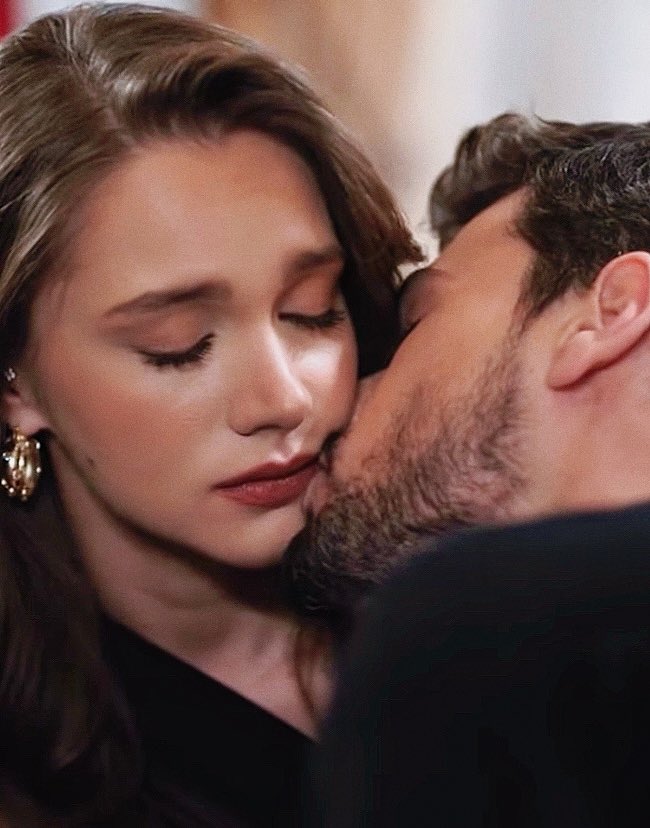 Fertgon's tweet image. A saudade bateu forte hoje...

#DenizCanAktaş #MirayDaner #HalZey #DenMir