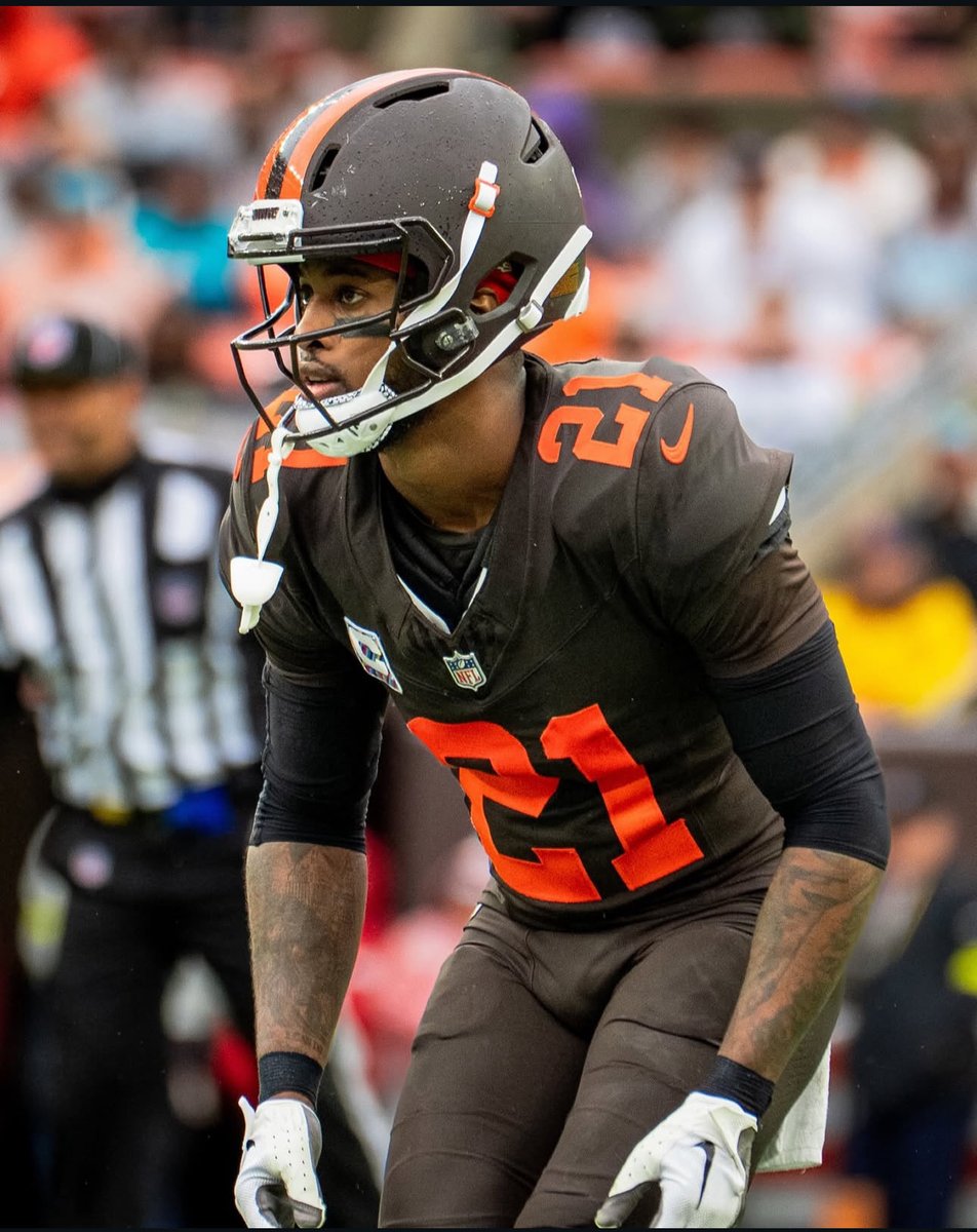 #ProBowlVote  + <a href="/denzelward/">Denzel Ward</a> 

🔁 Repost THEWARDEN into the Probowl! 🙏🏽