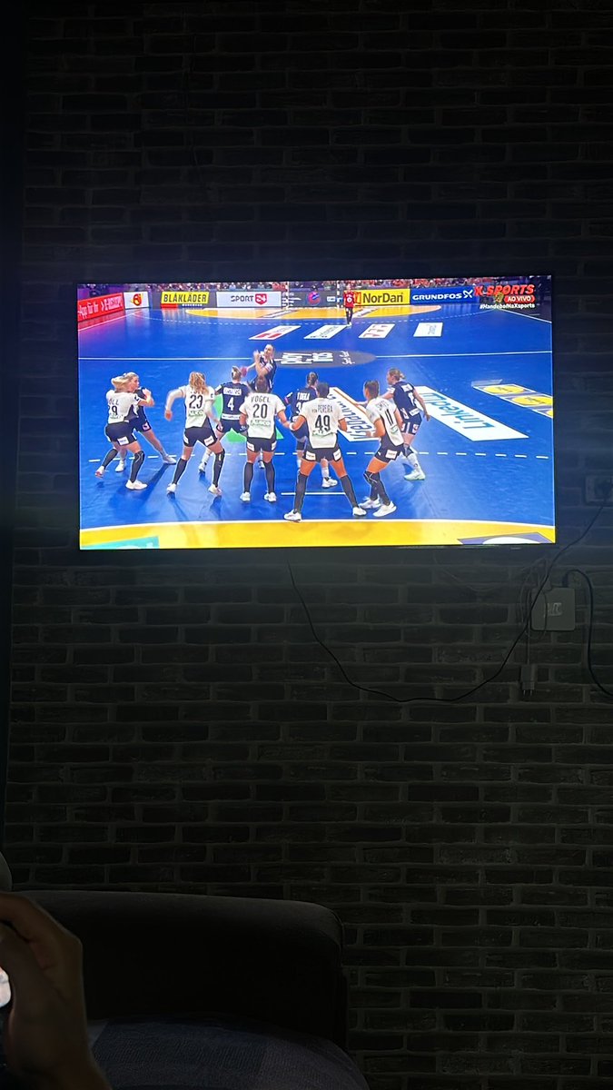 Adriana Cardoso tweet media