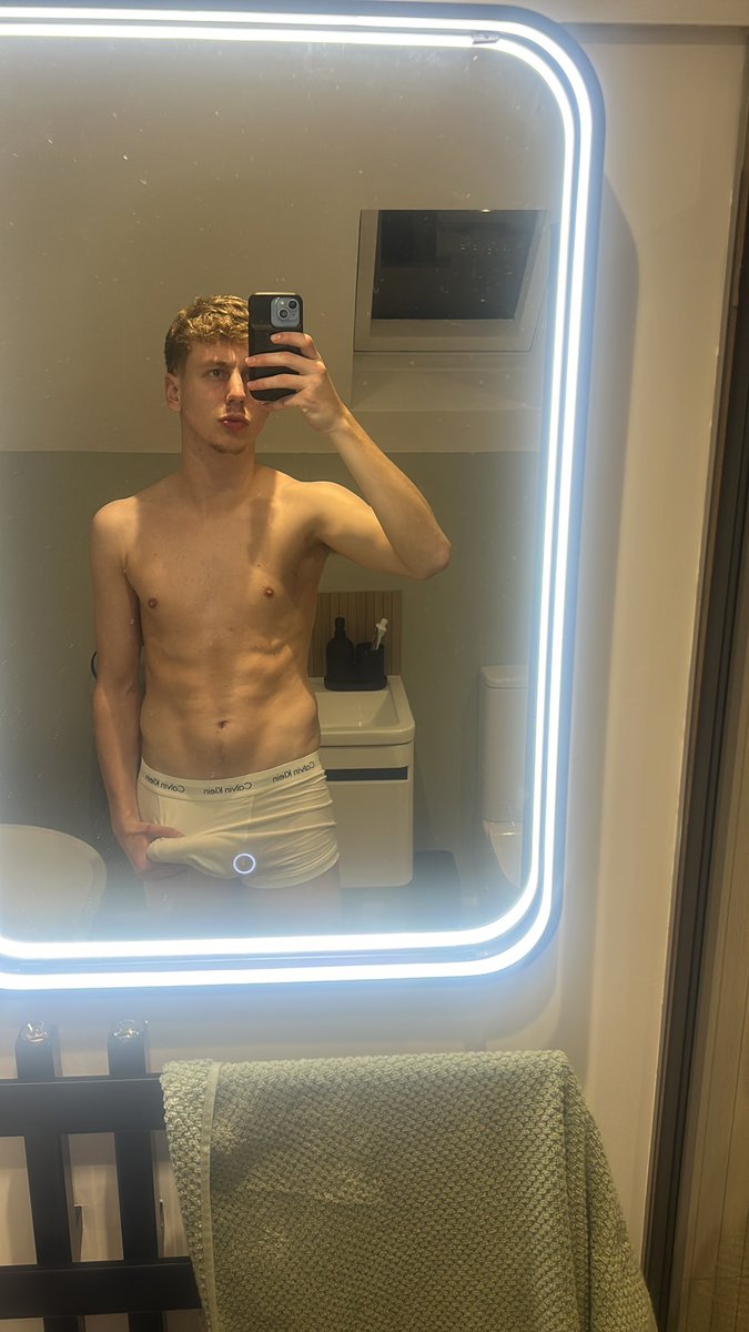 MasterSean_'s tweet image. Active, who’s buying some content? 🥵 🔥