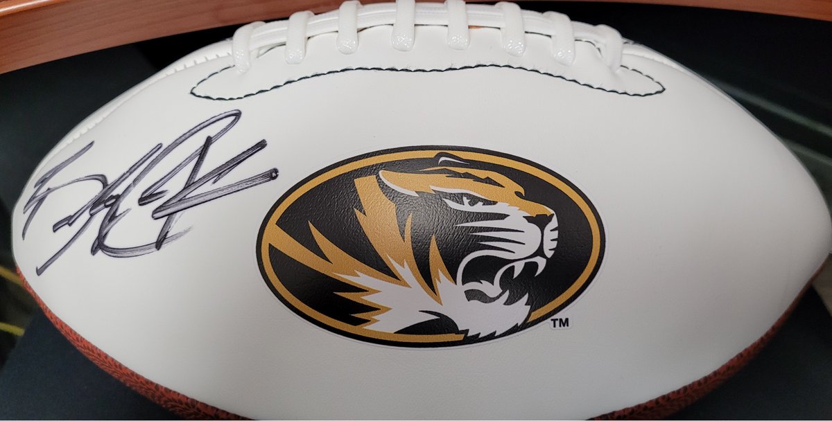 MO Sports Authentics, Apparel & Gifts tweet media