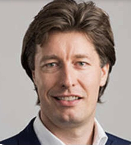 Tush27J's tweet image. Martijn de Lange CEO of Evri. It is beyond disgraceful that this man has been allowed to continue in his position given the lack of professionalism from Evri
I will be filing a complaint with trading standards regarding their overall conduct. Enough is enough 
#Evri #Incompetence