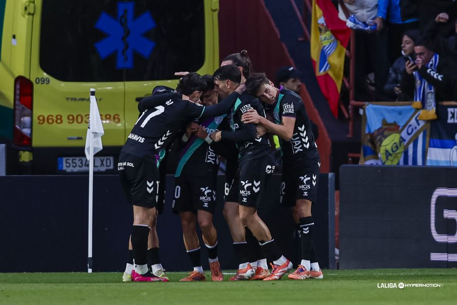 DvdPicon's tweet photo. El Málaga termina el partido en Albacete con Murillo, Recio, Rafa Rodríguez, Dani Sánchez, Aaron Ochoa, Larrubia, Dani Lorenzo y Chupete.

8 canteranos. https://t.co/Yb1CFZcG2Y