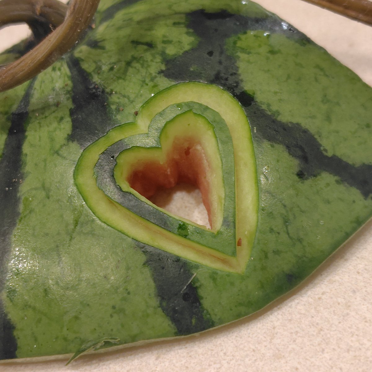 MichiruWorks's tweet image. 切れ端だって
ちょっと彫っちゃう。