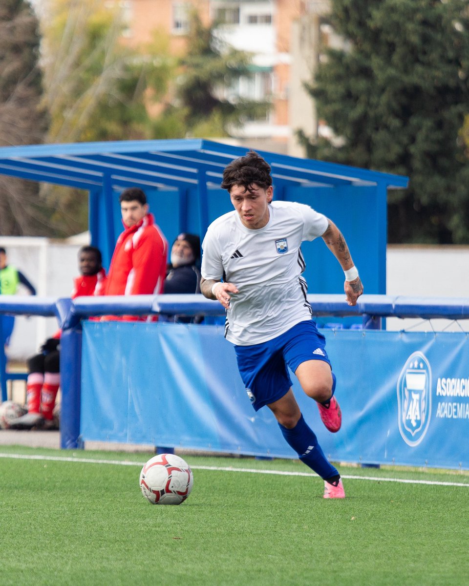 Una nueva 𝐕𝐈𝐂𝐓𝐎𝐑𝐈𝐀 para el 𝐒𝐄𝐍𝐈𝐎𝐑 en Nuestra Señora de la Torre ⚽️🔥

8-0 frente al C.D. Atlético Vallecas “A”

#VamosVallecas #VallecasUnido 🔵⚪️
