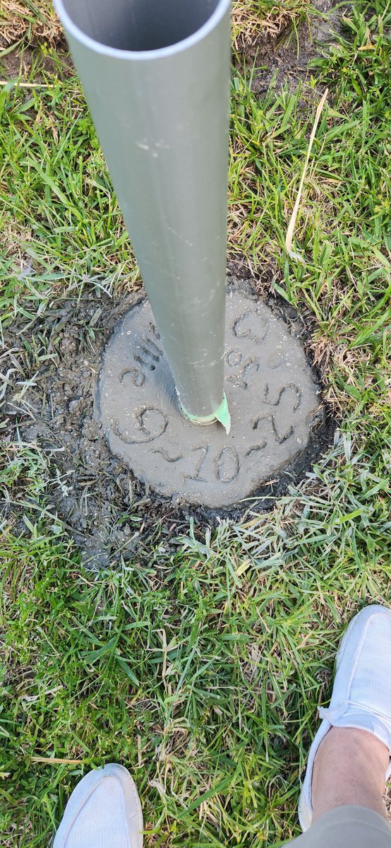 Jessica28501451's tweet image. Charlie’s death affected me like no other death I’ve ever experienced. Put up a new flag pole for my parents and dated it for 9/10/25, a day that none of us will ever forget.