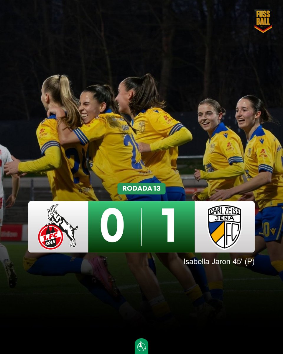 FussballBR's tweet photo. 👱♀️🇩🇪 𝗝𝗘𝗡𝗔 𝗖𝗢𝗡𝗤𝗨𝗜𝗦𝗧𝗔 𝗣𝗥𝗜𝗠𝗘𝗜𝗥𝗔 𝗩𝗜𝗧𝗢𝗥𝗜𝗔 𝗡𝗔 𝗟𝗜𝗚𝗔!
Passar o turno sem vitórias? Nada disso! O Carl Zeiss Jena (12º), enfim, vence na Frauen-Bundesliga!
Com gol de pênalti de Isabelle #Jaron (23) nos últimos instantes da primeira etapa, a equipe da Turingia superou o 1. FC Köln (8º) pela última rodada do primeiro turno da #DieLiga e somou três pontos em uma partida pela primeira vez nesta temporada, ganhando sobrevida na luta contra o descenso.
#KOEFCC