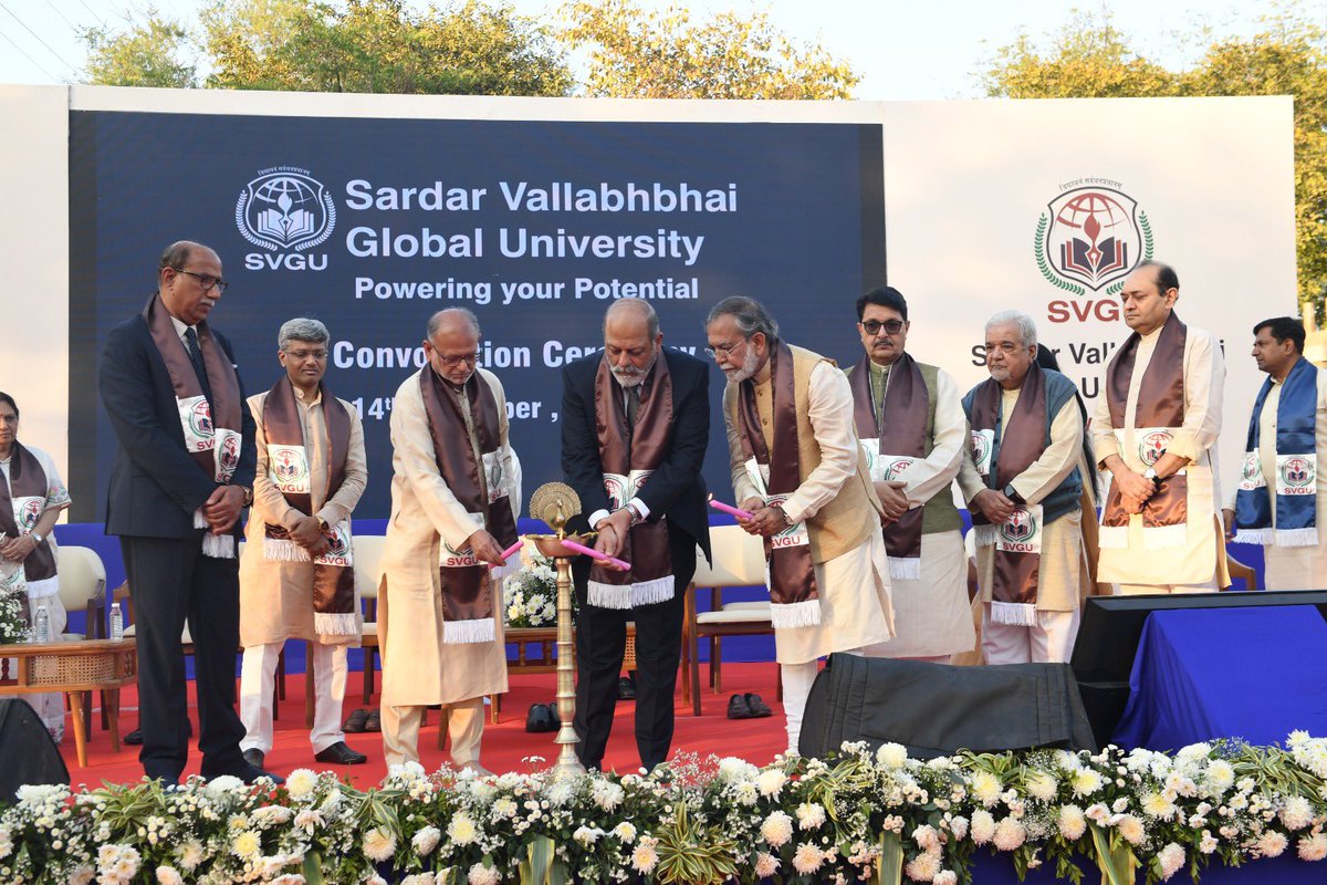 Rajiv Gandhi tweet media