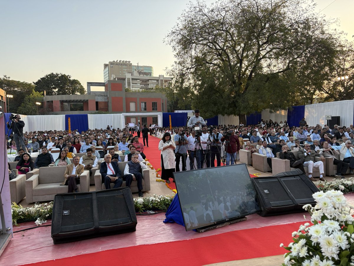 Rajiv Gandhi tweet media