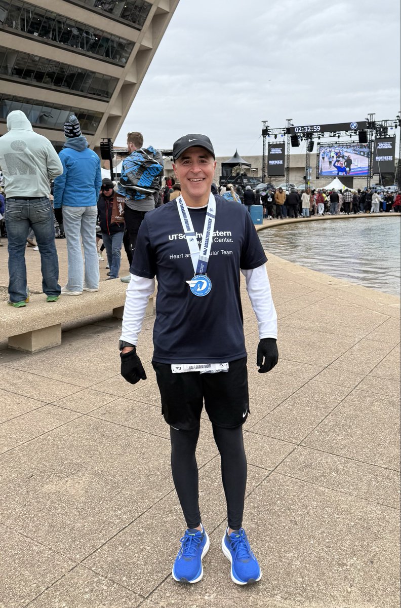 dramitkhera's tweet photo. Congrats to our @utswheart crew for our strong showing at the #BMWDallasMarathon half/full/ultra. The cold front wasnโt slowing us down! #practicewhatwepreach #cvprev https://t.co/Y0JC4HhFJc