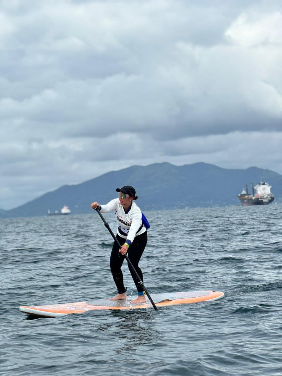 El Servicio Nacional Aeronaval estuvo presente en la competencia de @standup_panama (Stand Up Paddle) de 11 km del #Tabogazo2025, participando con dos de sus unidades. Felicitamos a nuestras atletas por su esfuerzo.

🏄‍♀️ Teniente Evelia Domínguez
🏄‍♂️ Sgto. 2do 80692 Edi Ramos