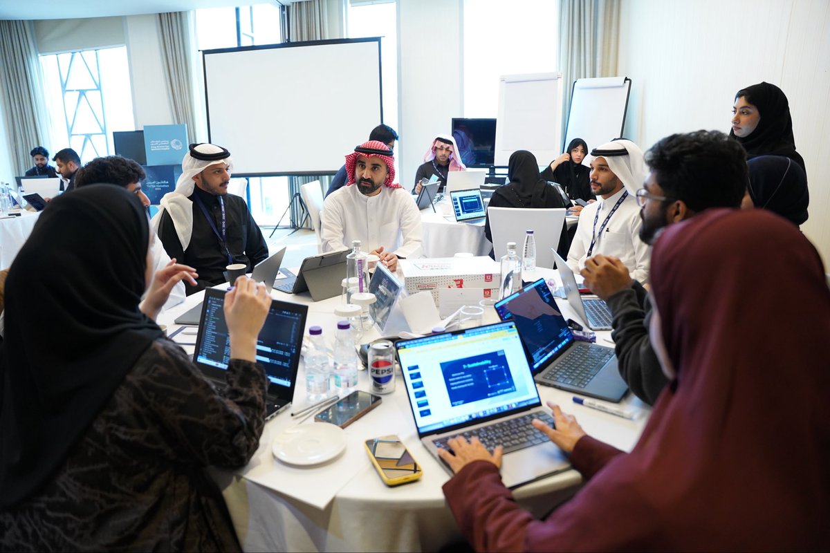 أحمد بن عبدالعزيز tweet media