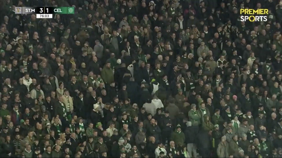 JamieJambo74's tweet image. Best fans in the world walking away again because they can’t handle it when they’re not winning. Beautiful.