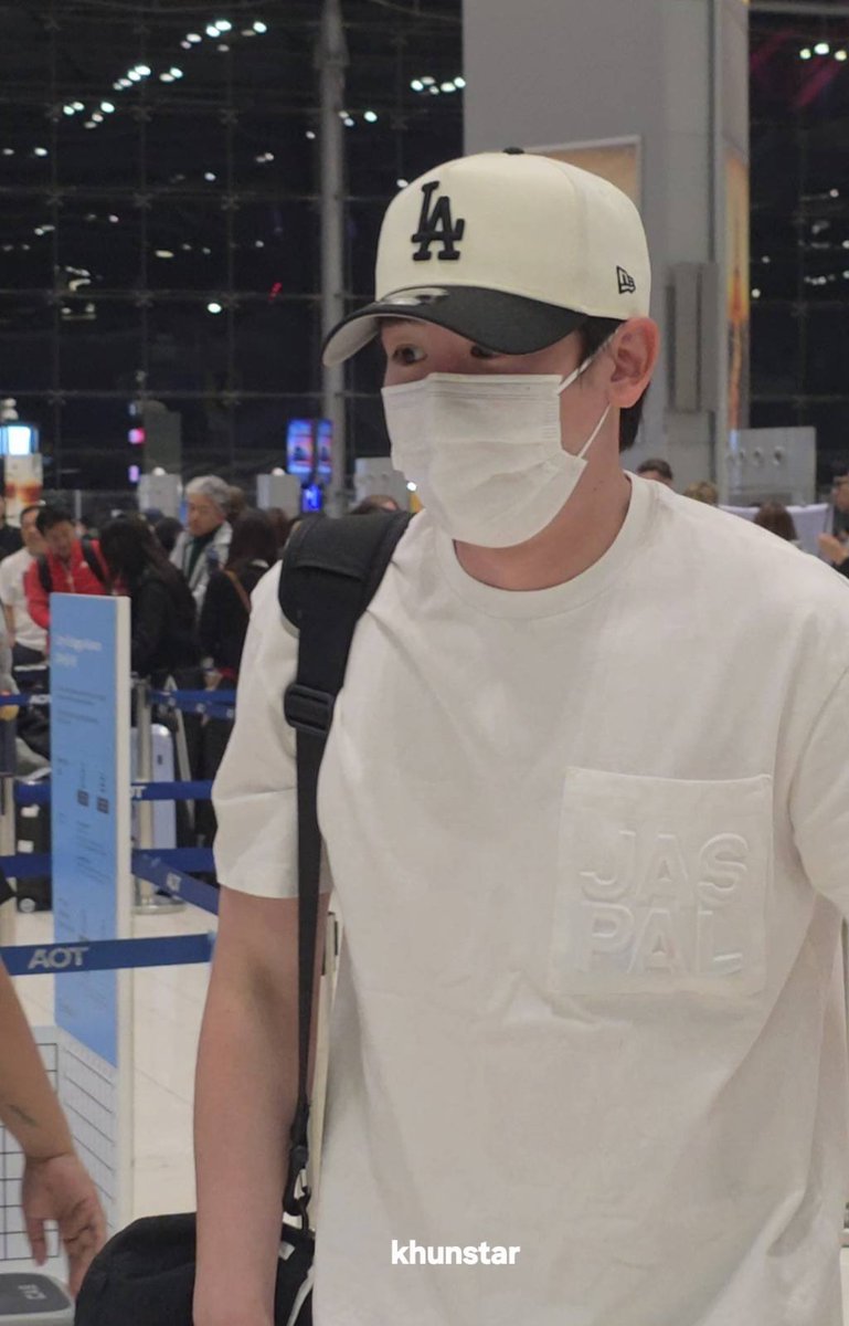 khunstar's tweet photo. 251215 Nichkhun back to Korea♥️ safe flight ka #Nichkhun #นิชคุณ #닉쿤 
#尼坤 #ニックン #2PM https://t.co/wYb3GROyKx