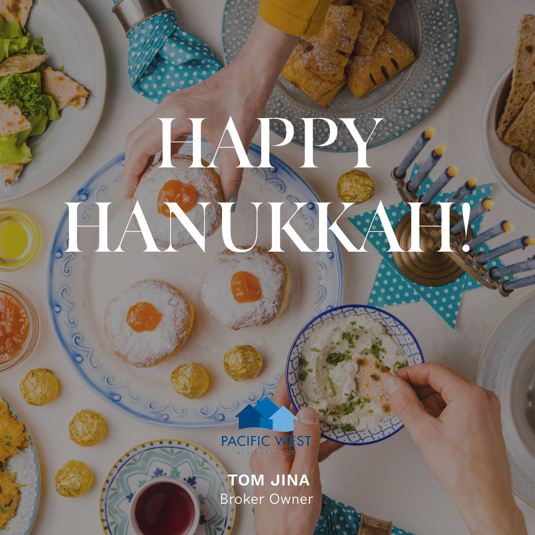 tomjina805's tweet photo. Wishing you a warm and wonderful holiday. May you have a blessed Hanukkah and new year! #happyhanukkah https://t.co/yA2EiCCPaQ