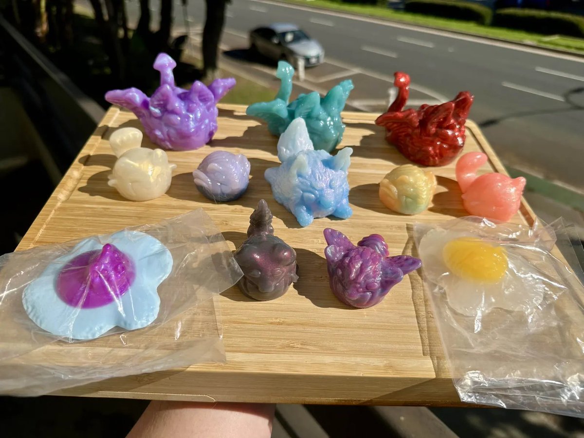 WTS - FLASH SALE FOR ANIMAL SHELTER!

Demon Bundle - $75+ship (all 3 Demons)
Standard+ Bundle - $75+ship (all 6 Standards + both eggies!)
OR
U-Pick: Demon+2 Standards+Egg/Were - $70+ship

Trying to donate some toys to my local shelter, so offering some discounts on kits!
#BSTKits