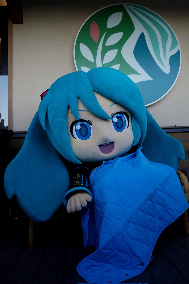 ミ「うー寒々、でもアウリン謹製の毛布をかければヌクヌクで寝られるん