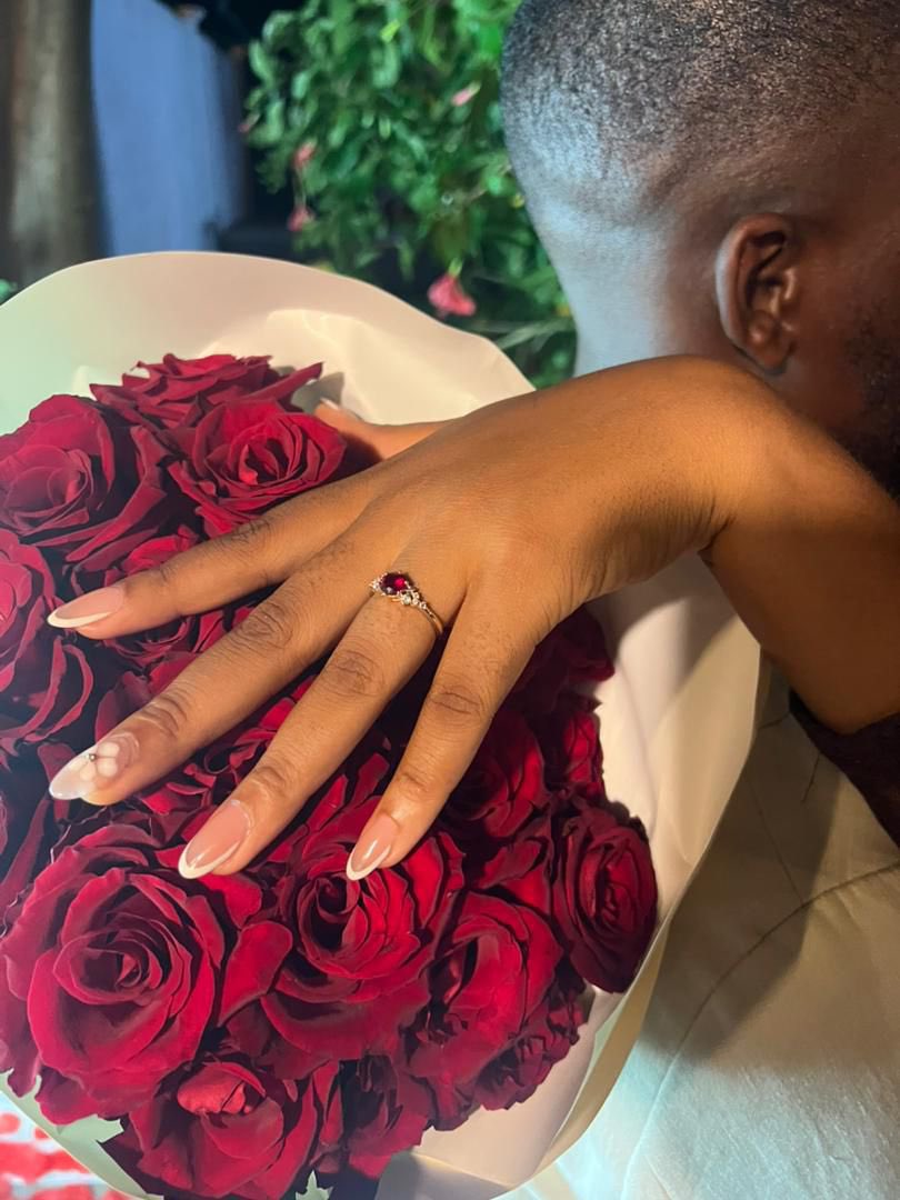 Dating wrapped in style ❤️💍